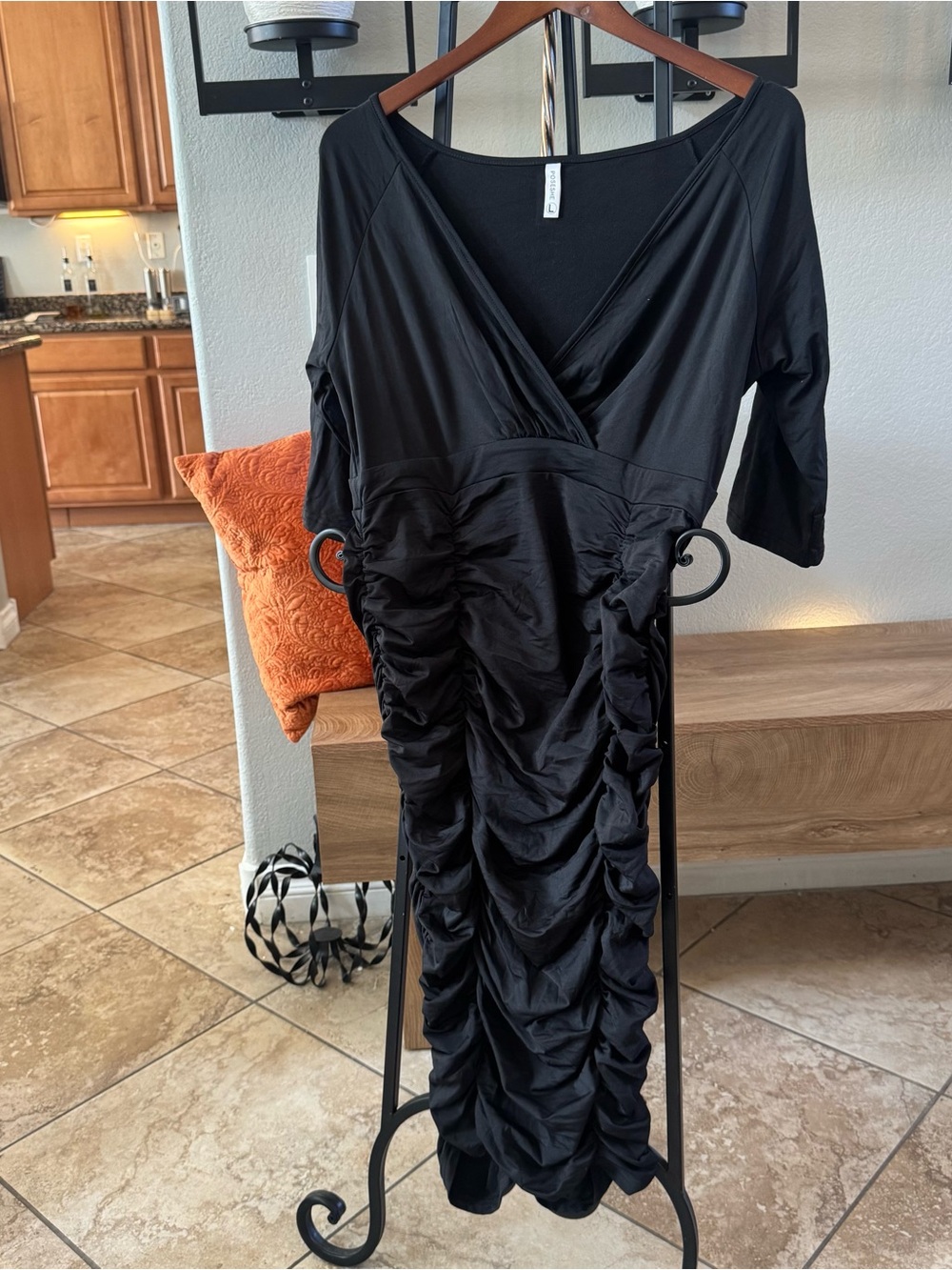 Women's Black Ruched V-Neck Midi Dress